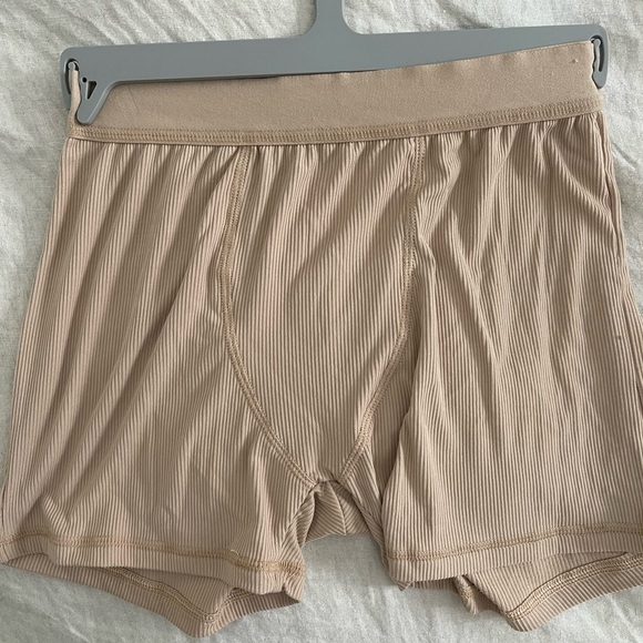 NWT Essentials by Rene Rofe sleepwear set - Picture 2 of 8